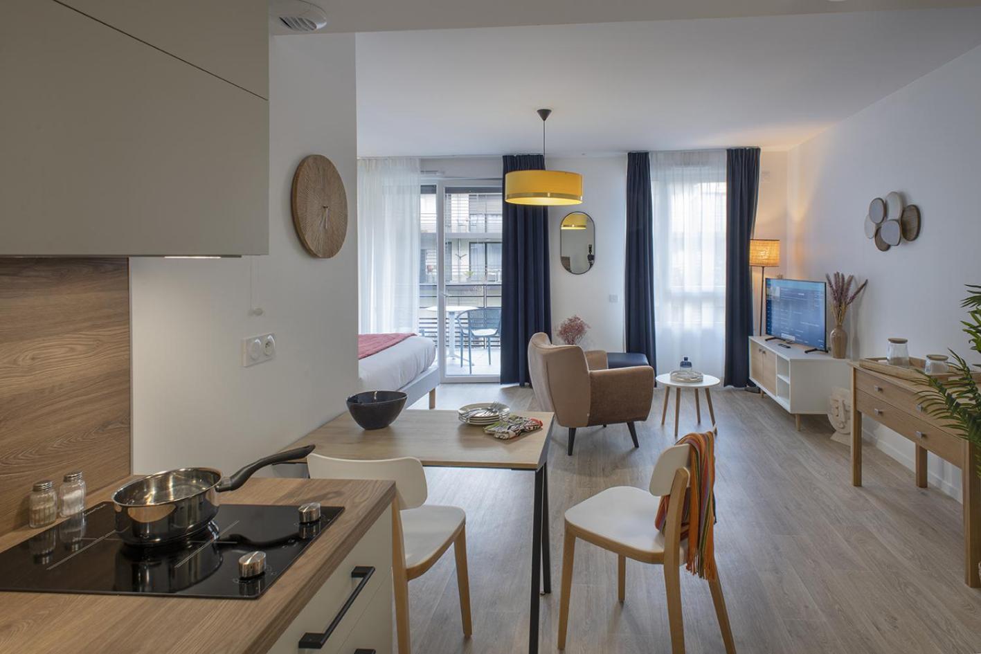 Domitys L'Amarante Aparthotel Cahors Ngoại thất bức ảnh